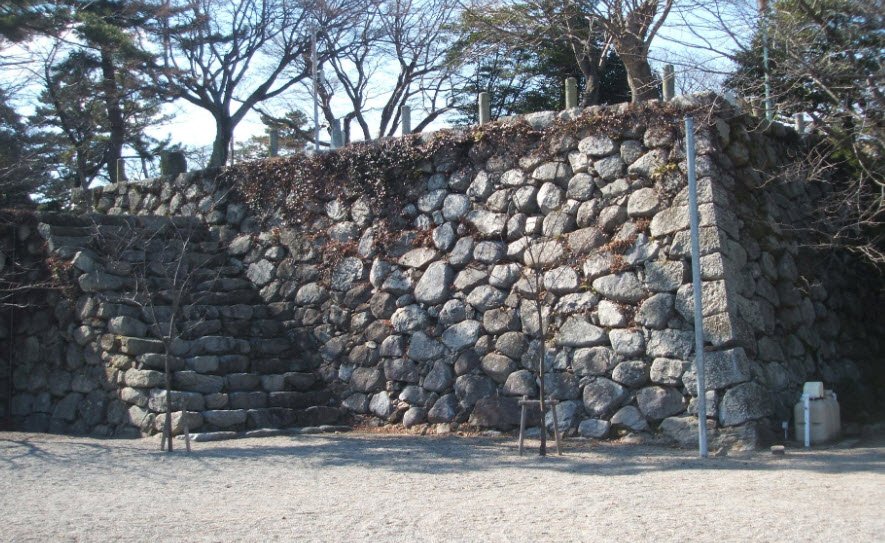 Azaka Castle Ruins (Hakumai Castle Ruins), Japan